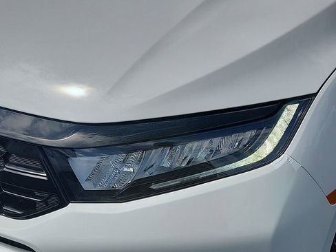New 2026 Honda Odyssey Touring image 9