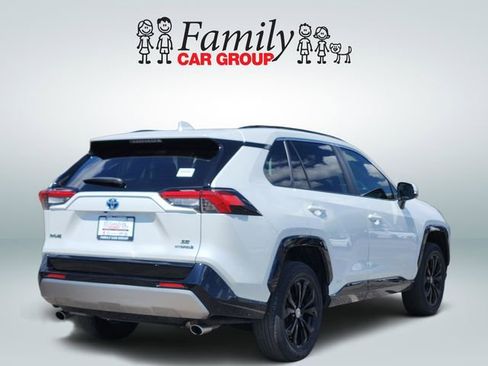 Used 2023 Toyota RAV4 SE w/ SE Grade Weather Package image 4