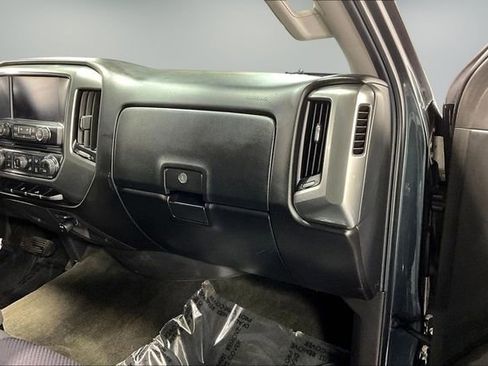 Used 2018 Chevrolet Silverado 1500 LT w/ All Star Edition image 25