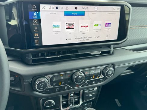 New 2026 Jeep Gladiator Mojave w/ Safety Group AWD/4WD image 19