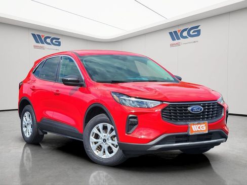 Used 2024 Ford Escape Active w/ Tech Pack #1 AWD/4WD image 2