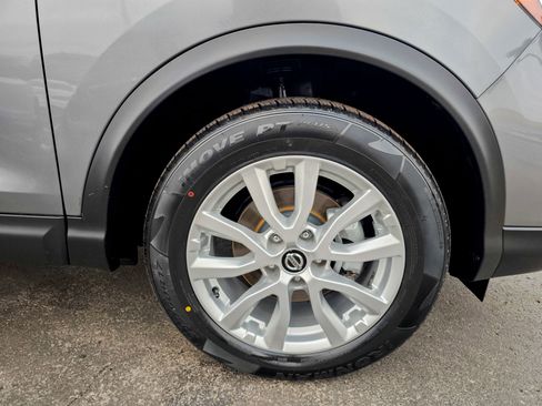 Used 2022 Nissan Rogue Sport SV image 27