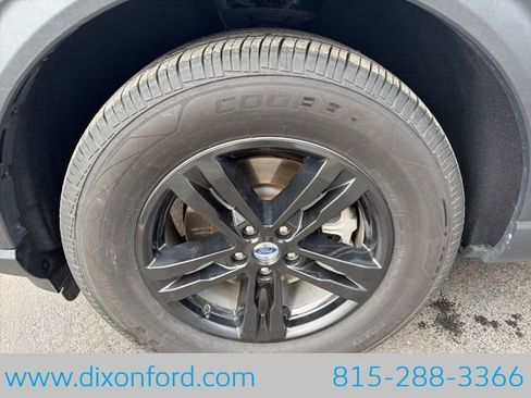 Used 2021 Ford Explorer XLT w/ Equipment Group 202A image 30