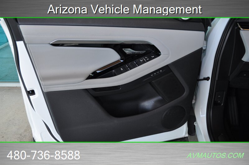 Used 2020 Land Rover Range Rover Evoque R-Dynamic SE AWD/4WD image 21