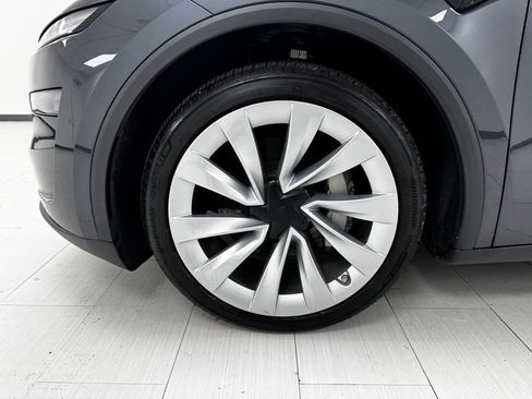 Used 2026 Tesla Model Y Long Range image 43