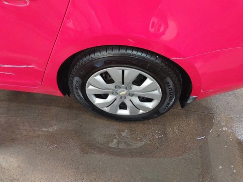 Used 2014 Chevrolet Cruze LS image 5