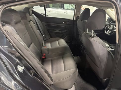 Used 2019 Nissan Altima 2.5 SV image 15