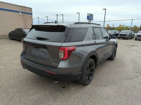 Certified 2023 Ford Explorer ST-Line AWD/4WD image 5