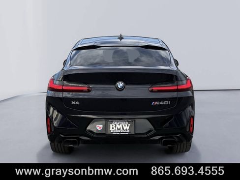 Used 2025 BMW X4 M40i w/ Premium Package image 4