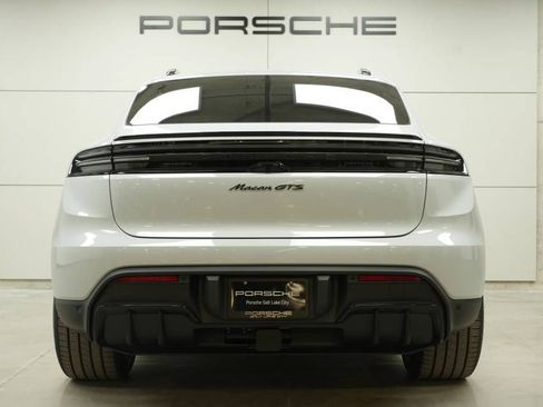 New 2026 Porsche Macan GTS Electric image 12