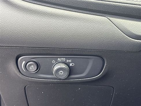 Certified 2024 Buick Encore GX Preferred FWD image 17