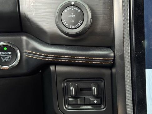 Used 2023 Ford Expedition Platinum image 22