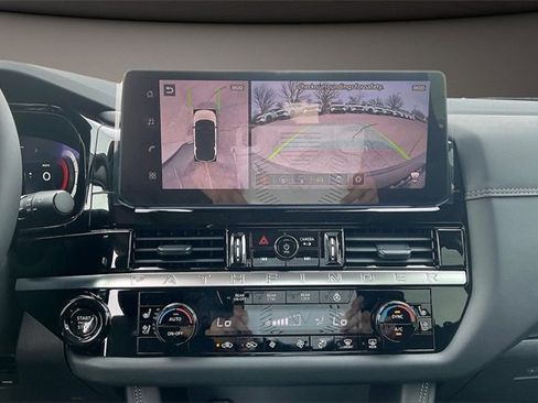 New 2026 Nissan Pathfinder Platinum image 6