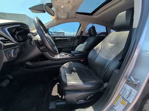 Used 2020 Ford Fusion Titanium AWD/4WD image 4