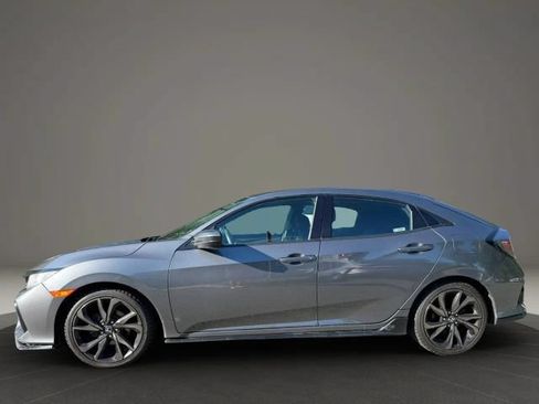 Used 2018 Honda Civic Sport image 8