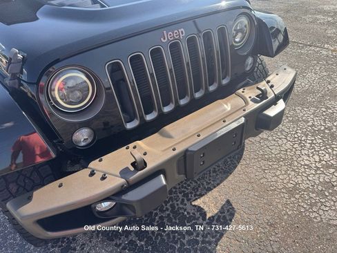 Used 2016 Jeep Wrangler Unlimited Sahara AWD/4WD image 14