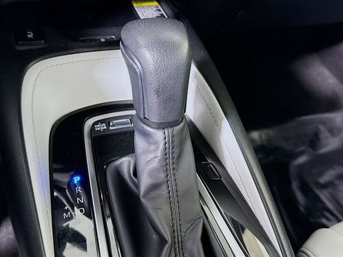 Certified 2025 Toyota Corolla XSE FWD image 10