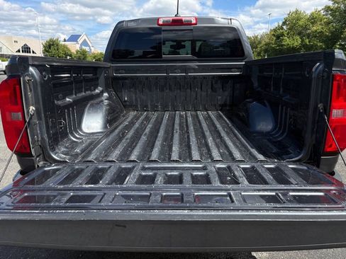 Used 2016 Chevrolet Colorado Z71 AWD/4WD image 13