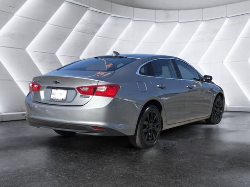 Used 2024 Chevrolet Malibu LT FWD image 3