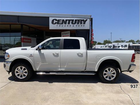 Used 2021 RAM 2500 Laramie AWD/4WD image 4
