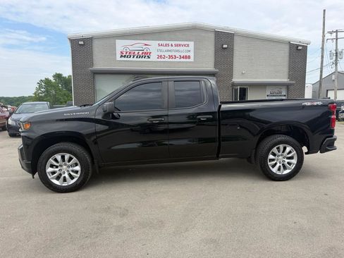 Used 2021 Chevrolet Silverado 1500 Custom AWD/4WD image 3