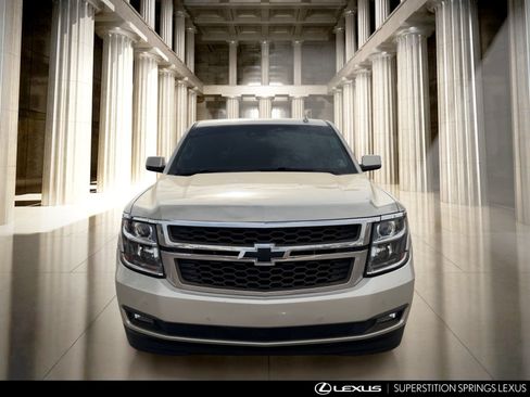 Used 2017 Chevrolet Tahoe LT w/ Luxury Package RWD image 3