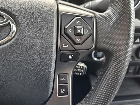 Used 2019 Toyota Tacoma TRD Off-Road image 25