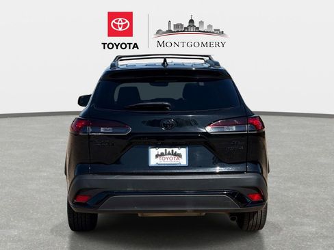 Used 2024 Toyota Corolla Cross AWD Hybrid w/ Moonroof Package image 4