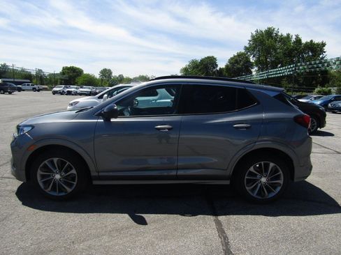 Used 2020 Buick Encore GX Select w/ Sport Touring Package FWD image 4