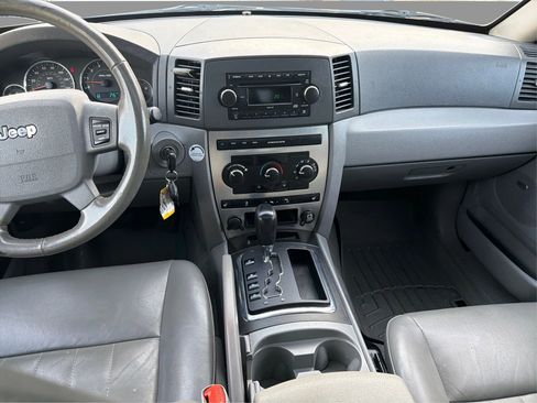 Used 2007 Jeep Grand Cherokee Laredo AWD/4WD image 16