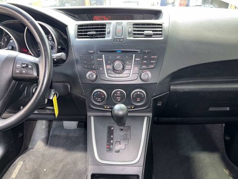 Used 2014 MAZDA MAZDA5 Sport image 19