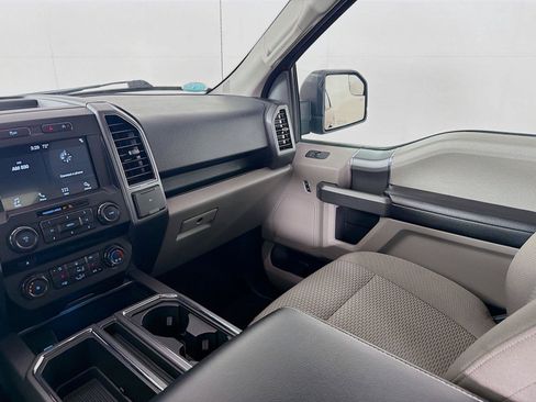 Used 2018 Ford F150 XLT w/ Equipment Group 302A Luxury AWD/4WD image 27