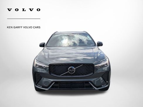 New 2026 Volvo XC60 B5 Plus w/ Climate Package image 9