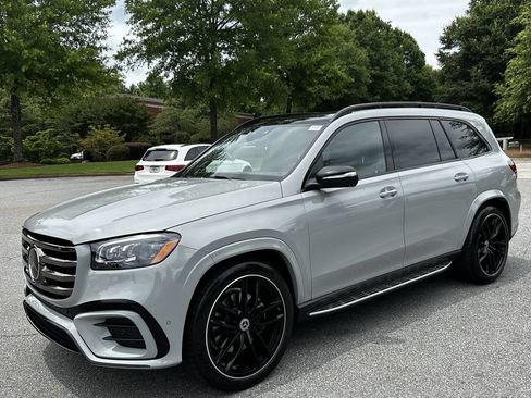 Certified 2024 Mercedes-Benz GLS 580 4MATIC image 4