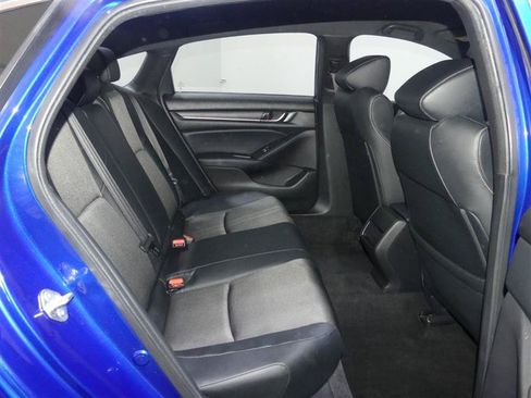 Used 2018 Honda Accord Sport image 27