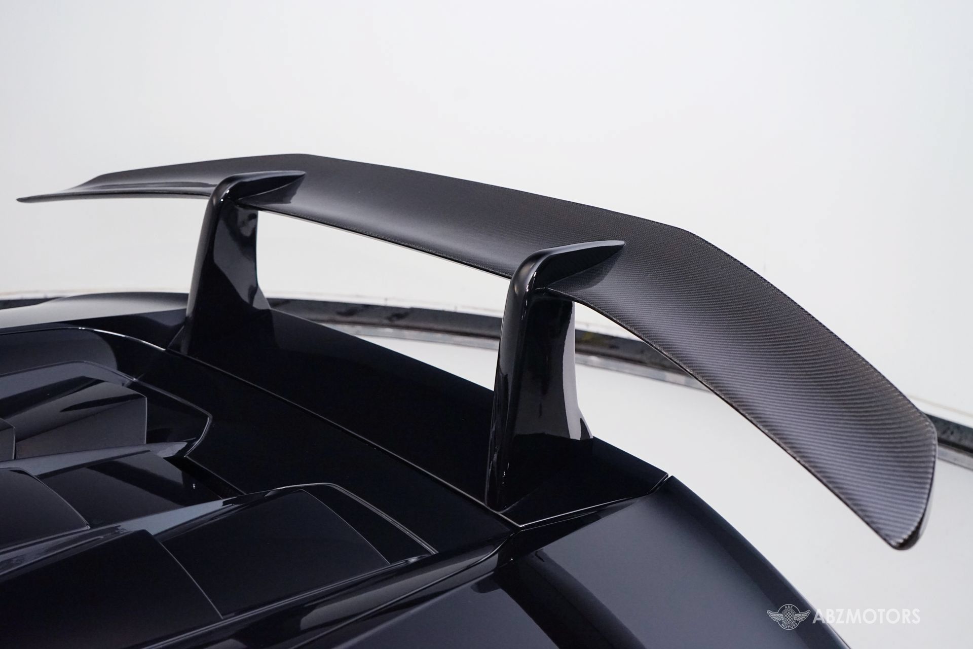Used 2019 Lamborghini Huracan LP 580-2 RWD image 9