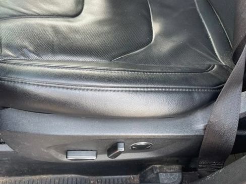 Used 2016 Ford Edge Titanium w/ Equipment Group 302A FWD image 10