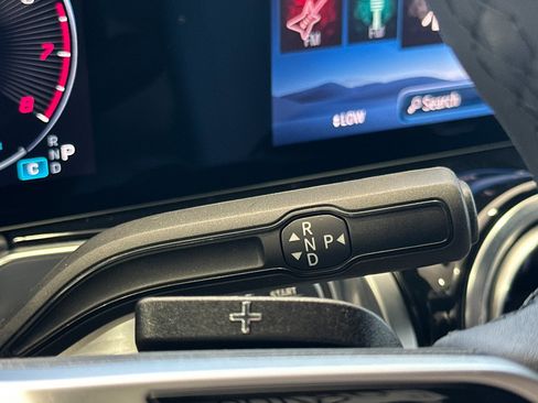 New 2025 Mercedes-Benz GLB 250 image 21