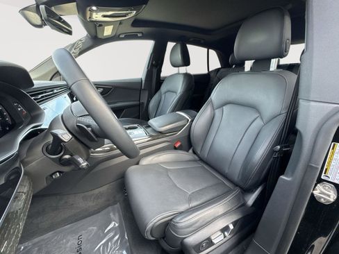 Certified 2025 Audi Q8 Prestige w/ Prestige Package image 11