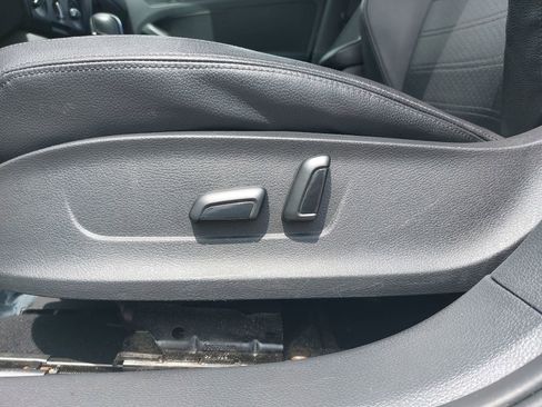 Used 2014 Volkswagen Jetta SEL FWD image 28
