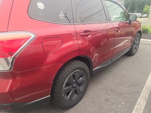 Used 2018 Subaru Forester 2.5i w/ Alloy Wheel Package AWD/4WD image 4