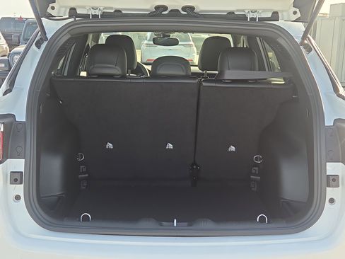 New 2026 Jeep Compass Latitude image 13