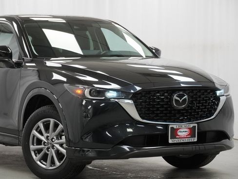 Used 2024 MAZDA CX-5 AWD 2.5 S w/ Select Package image 3