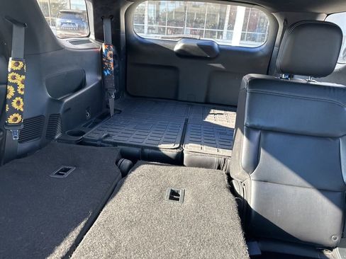 Used 2020 Ford Explorer XLT w/ Equipment Group 202A image 11