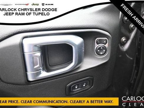 Used 2022 Jeep Gladiator Rubicon w/ Safety Group AWD/4WD image 13