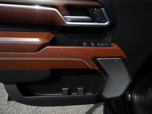 Used 2024 GMC Sierra 2500 Denali Ultimate image 20