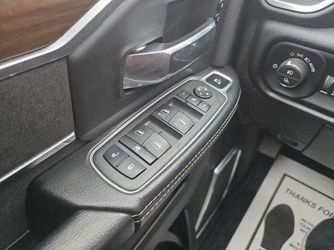 Used 2022 RAM 2500 Laramie image 13