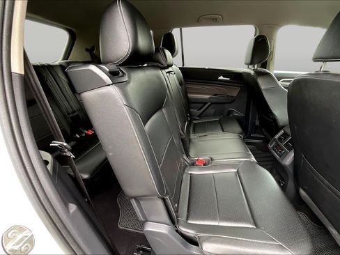 Used 2021 Volkswagen Atlas SE FWD image 20