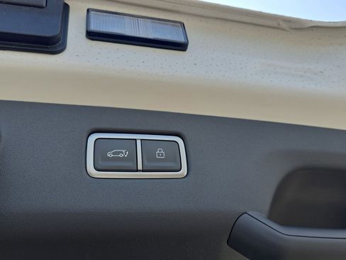 New 2026 Kia EV9 Wind AWD/4WD image 11