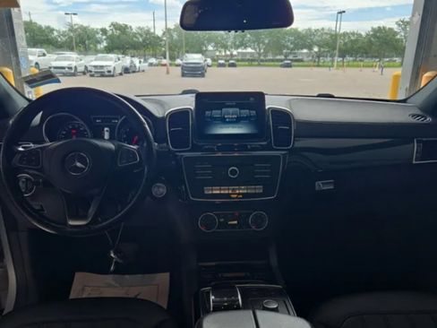 Used 2019 Mercedes-Benz GLS 450 4MATIC image 8